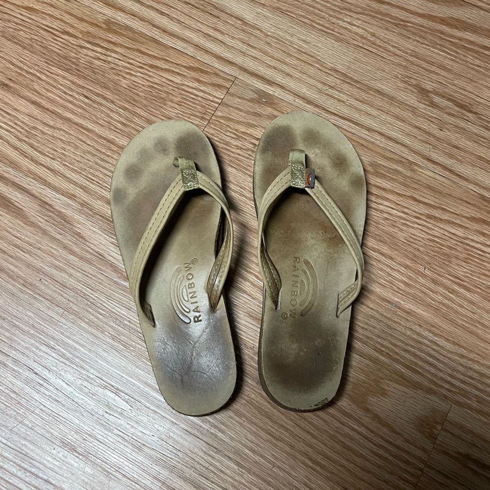 Rainbow women size 7